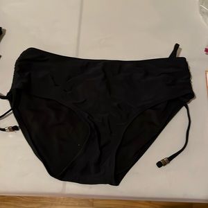 Catalina size 12-14 Black bikini bottom
Adjustable Ties at side